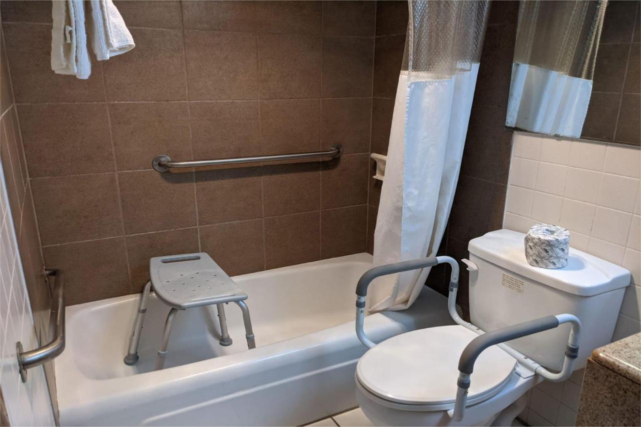 Oyo Hotel Morton East Peoria I-74 Bagian luar foto